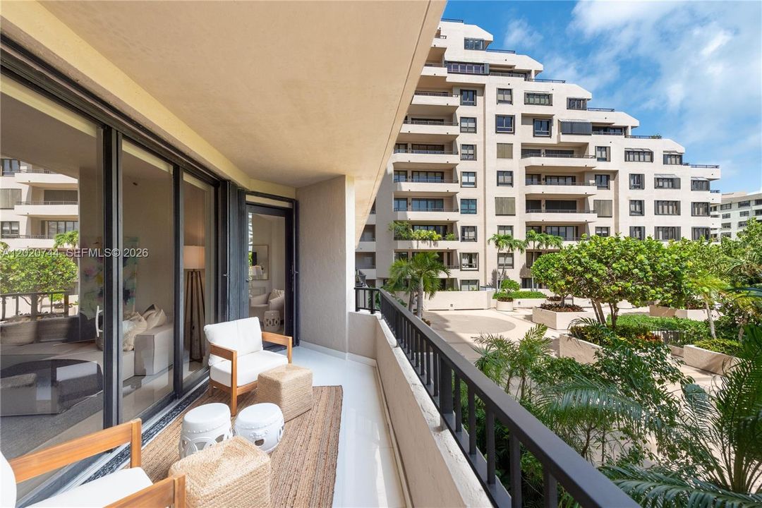For Rent: $10,000 (2 beds, 2 baths, 1546 Square Feet)
