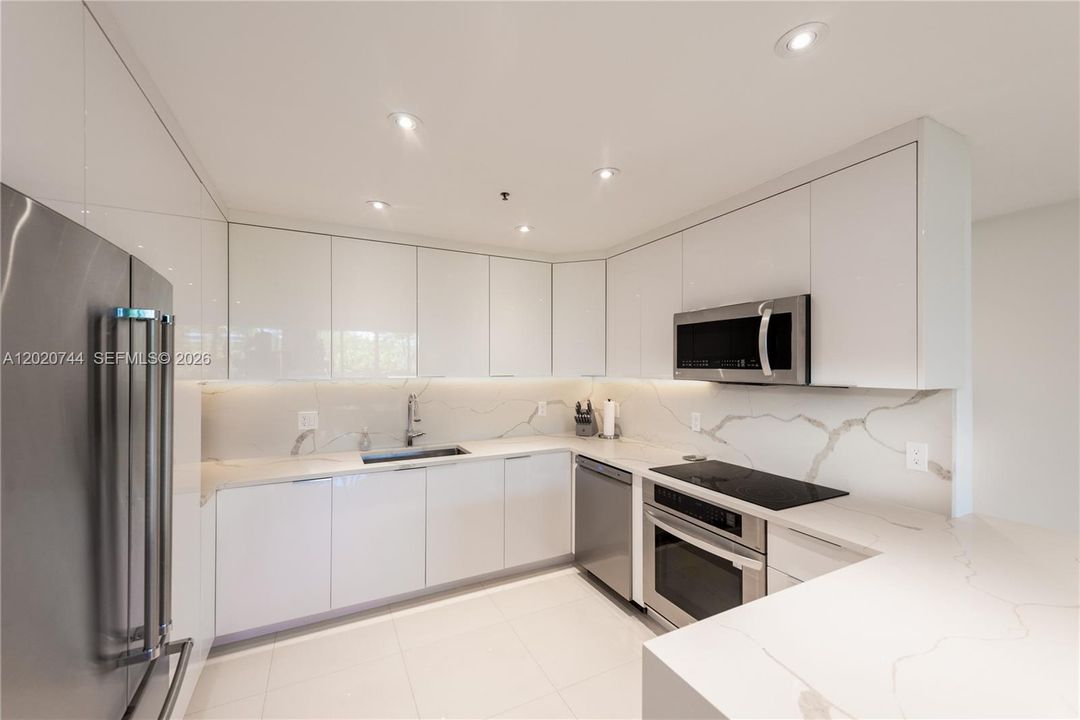 For Rent: $10,000 (2 beds, 2 baths, 1546 Square Feet)