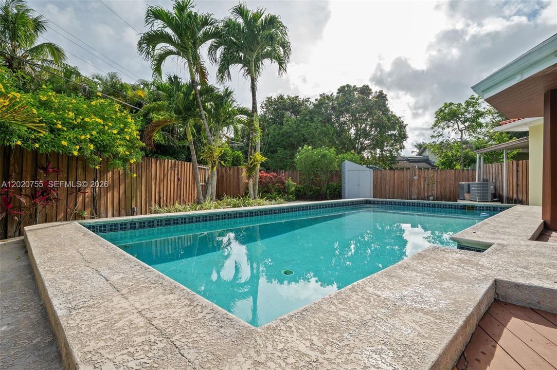 For Sale: $849,000 (3 beds, 2 baths, 2165 Square Feet)