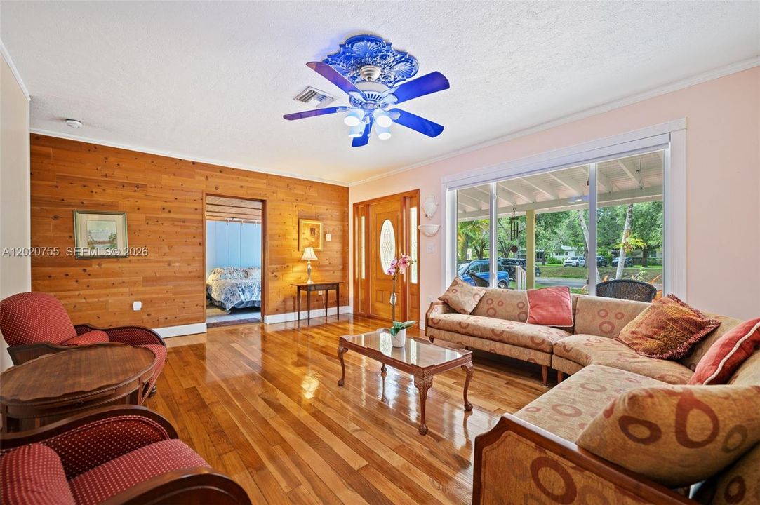 For Sale: $849,000 (3 beds, 2 baths, 2165 Square Feet)