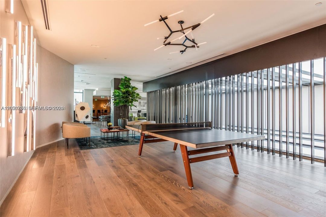 For Rent: $11,900 (4 beds, 4 baths, 1871 Square Feet)
