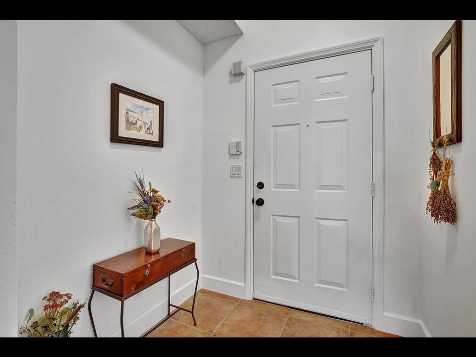 Wide Spacious Front Entry