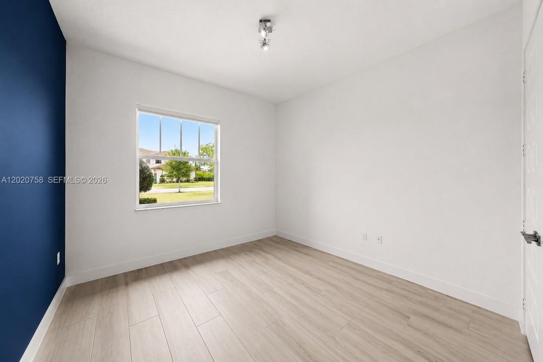 Activo con contrato: $1,999,000 (7 camas, 6 baños, 4316 Pies cuadrados)