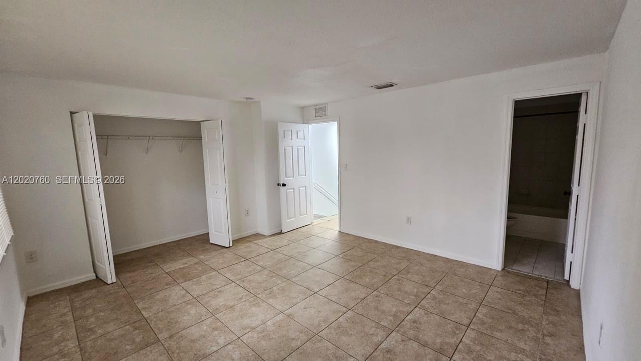 Active With Contract: $2,300 (3 beds, 2 baths, 1253 Square Feet)
