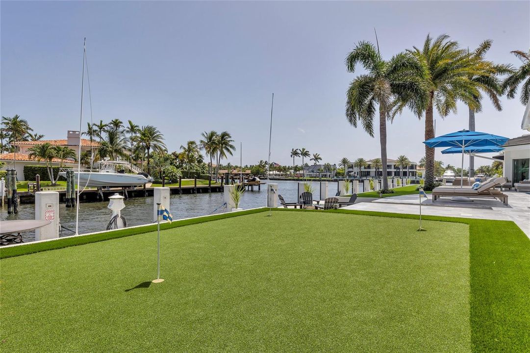 Putting Green overlooking intercostal