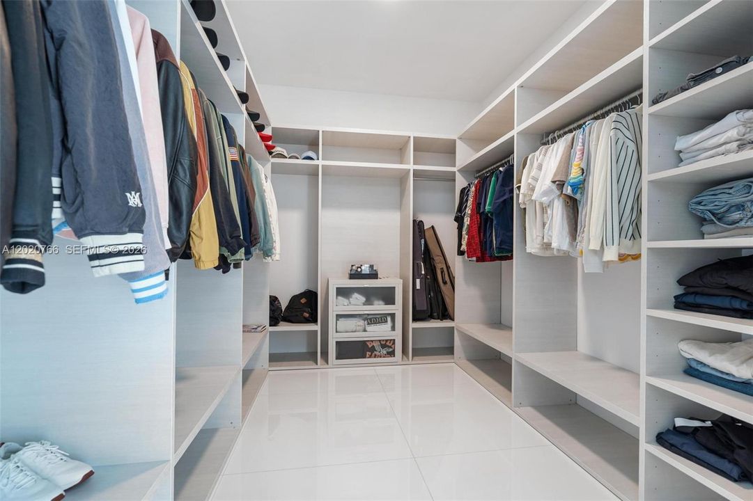 En Renta: $29,000 (4 camas, 4 baños, 3626 Pies cuadrados)