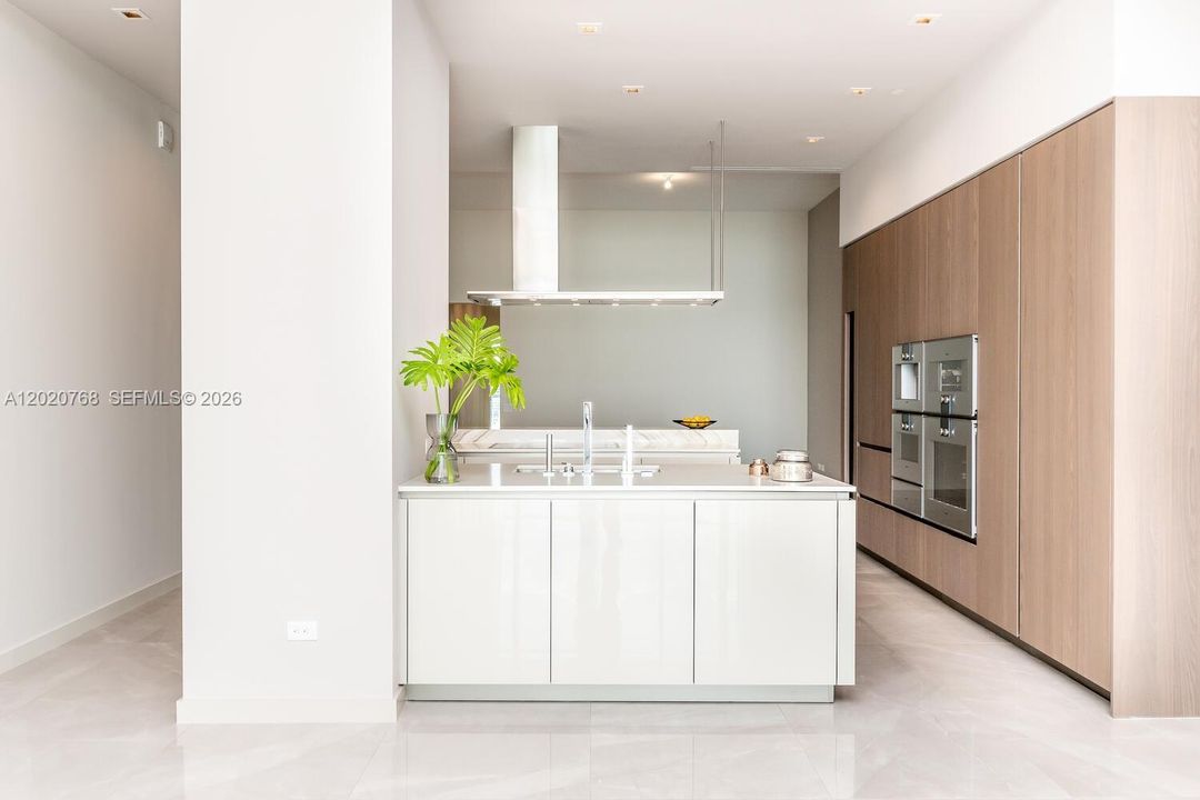 Beautiful and stylish kitchen.