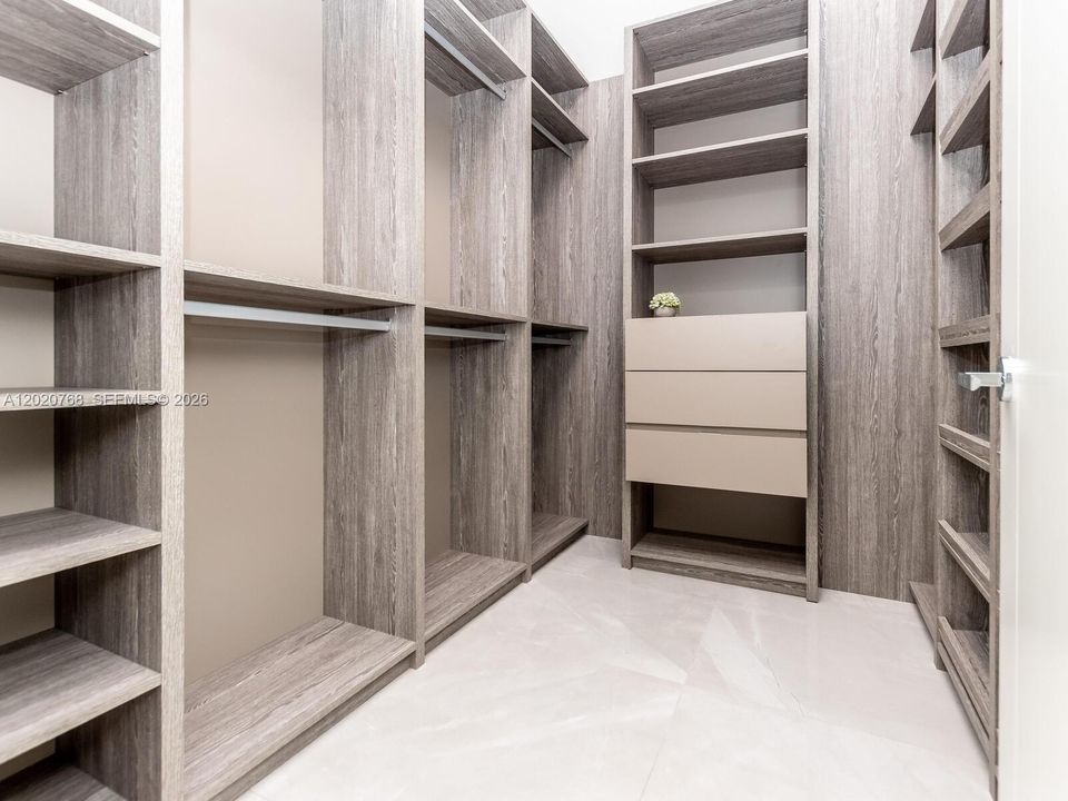 For Sale: $5,700,000 (3 beds, 4 baths, 0 Square Feet)
