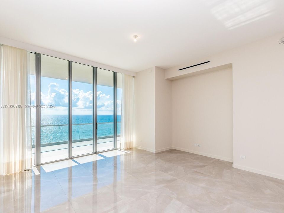 For Sale: $5,700,000 (3 beds, 4 baths, 0 Square Feet)