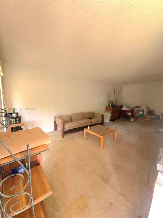 For Sale: $299,999 (2 beds, 2 baths, 1430 Square Feet)