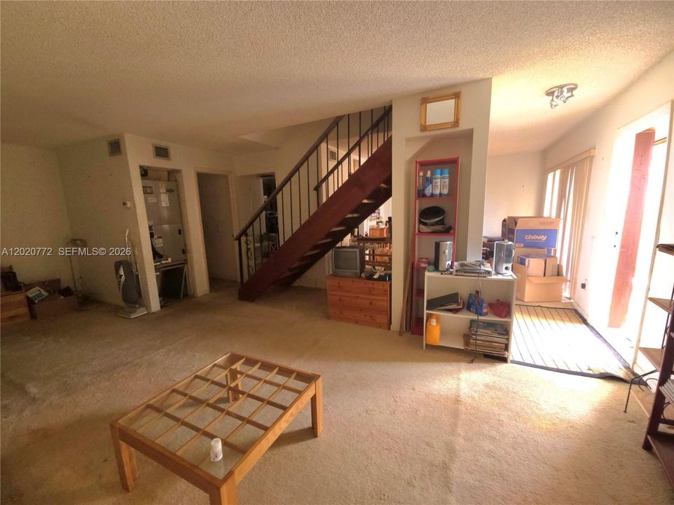 For Sale: $299,999 (2 beds, 2 baths, 1430 Square Feet)