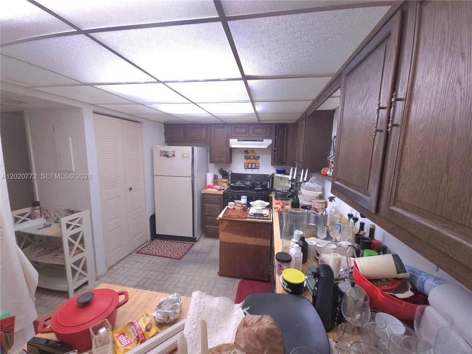 For Sale: $299,999 (2 beds, 2 baths, 1430 Square Feet)