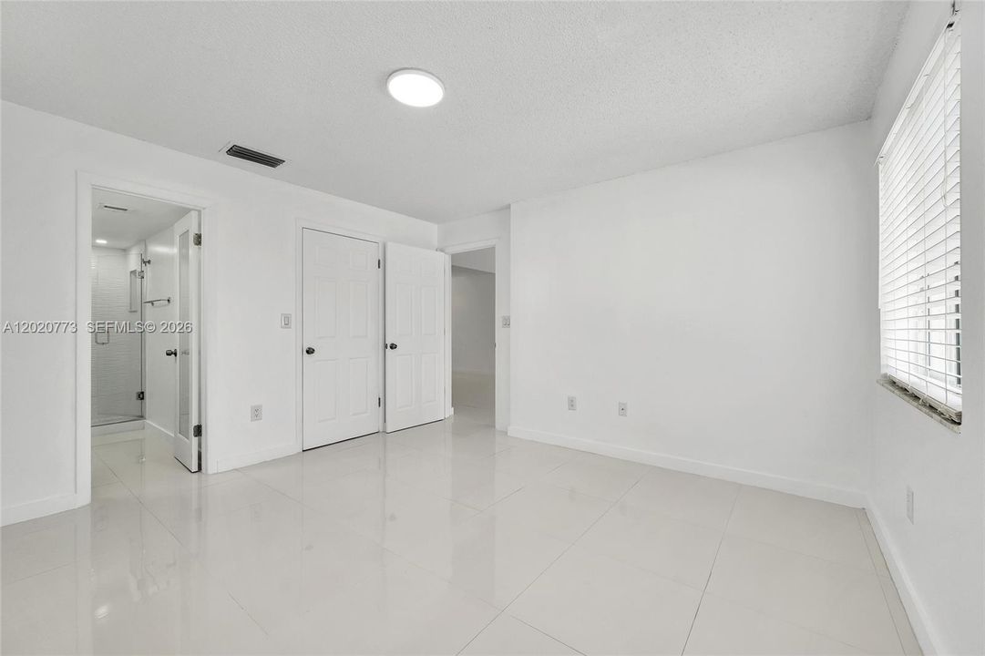 В аренду: $2,600 (2 спален, 2 ванн, 1144 Квадратных фут)