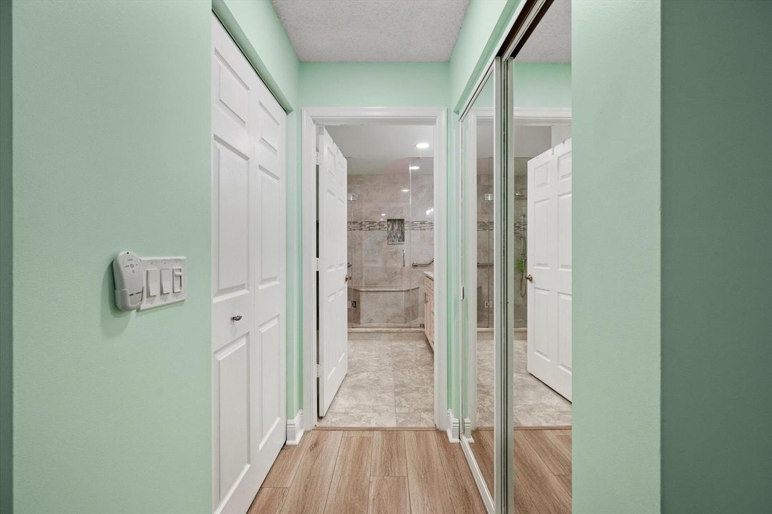 2-Closets