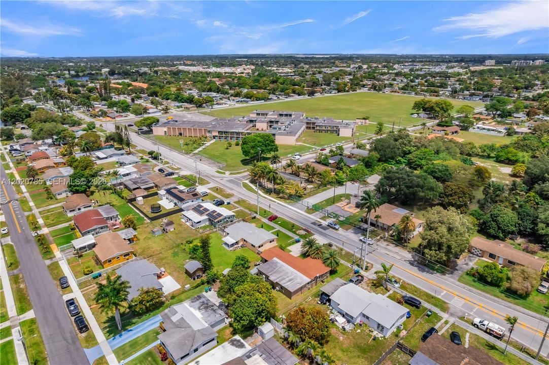 For Sale: $599,000 (5 beds, 2 baths, 1940 Square Feet)