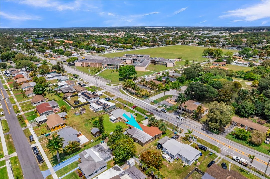 For Sale: $599,000 (5 beds, 2 baths, 1940 Square Feet)