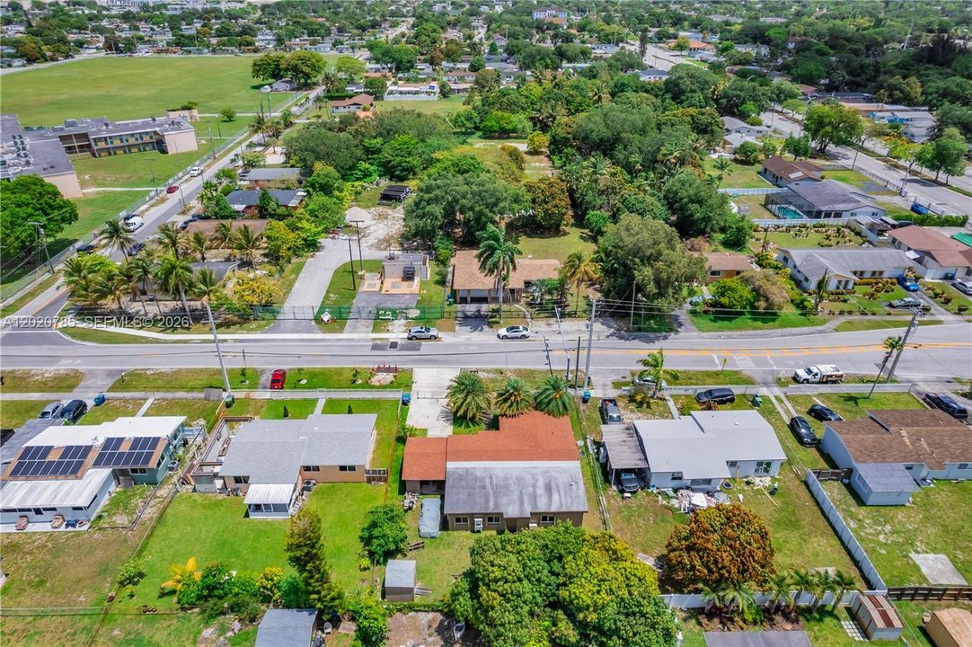 For Sale: $599,000 (5 beds, 2 baths, 1940 Square Feet)