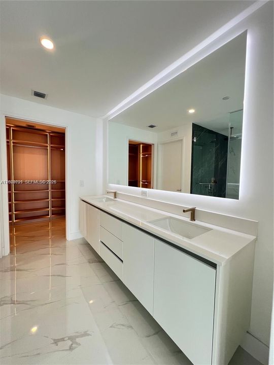 Active With Contract: $8,950 (2 beds, 3 baths, 0 Square Feet)