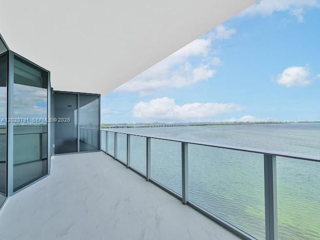 Active With Contract: $8,950 (2 beds, 3 baths, 0 Square Feet)