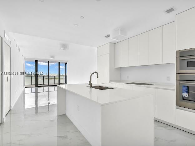 Active With Contract: $8,950 (2 beds, 3 baths, 0 Square Feet)