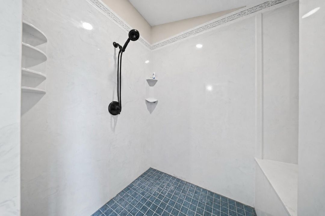 Guest Bathroom 2
