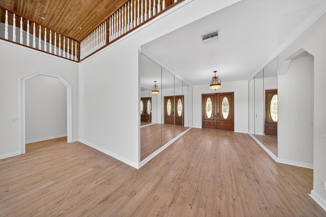 Foyer/Master Bedroom Hallway