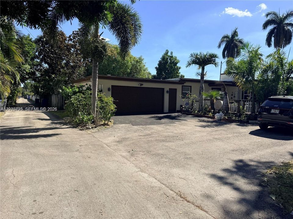En Venta: $639,000 (3 camas, 2 baños, 1673 Pies cuadrados)