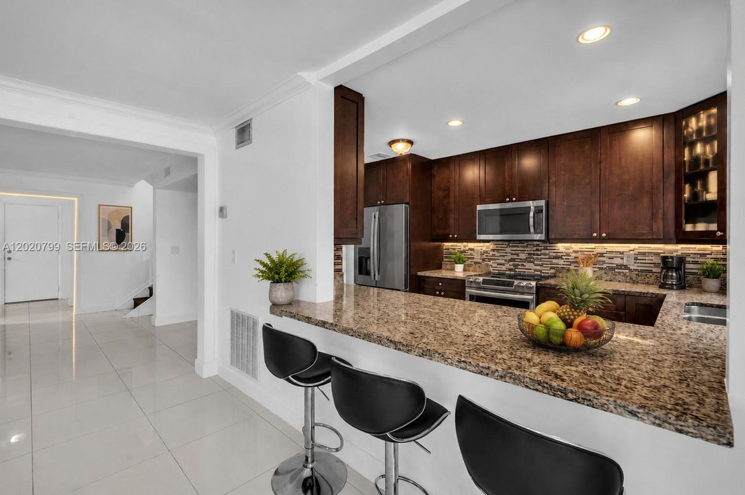 For Sale: $650,000 (3 beds, 2 baths, 2149 Square Feet)