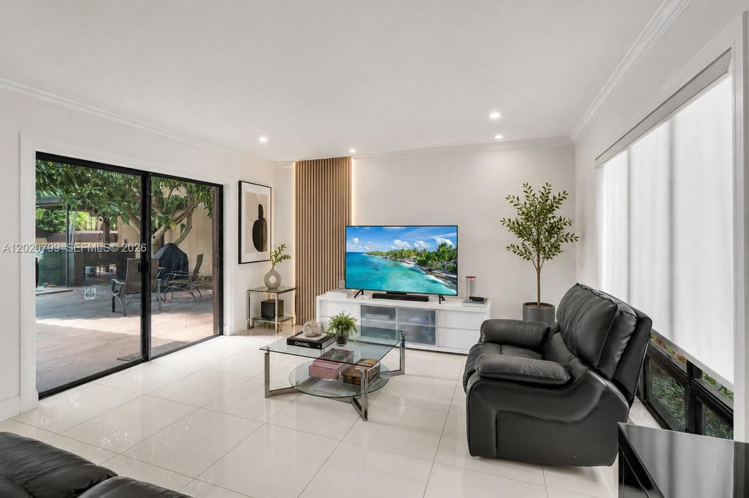For Sale: $650,000 (3 beds, 2 baths, 2149 Square Feet)