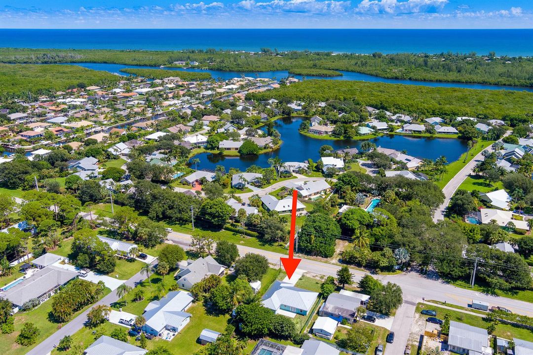 10600 SE Gomez Ave, Hobe Sound, FL 33455