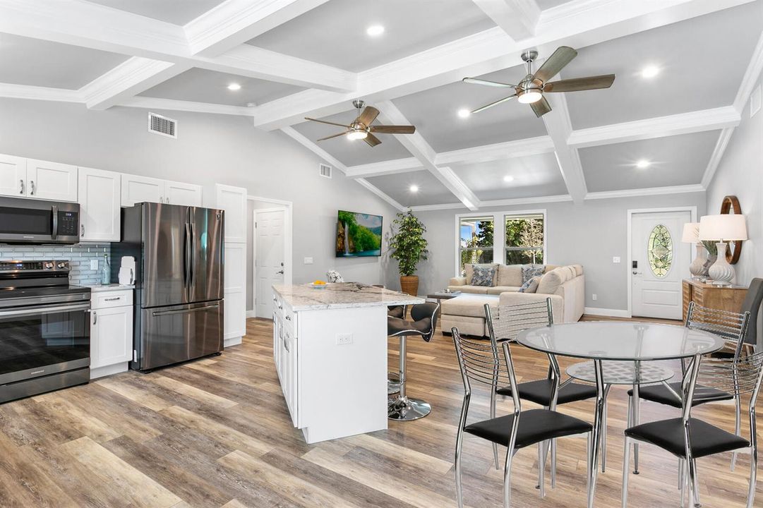 Dining_Living_Kitchen_02_web (1)