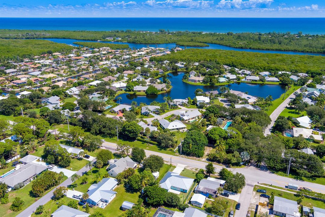 10600 SE Gomez Ave, Hobe Sound, FL 33455