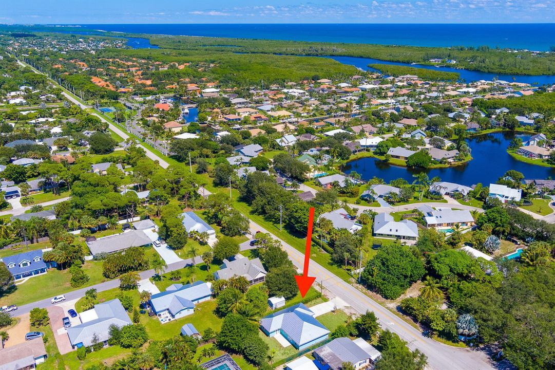 10600 SE Gomez Ave, Hobe Sound, FL 33455