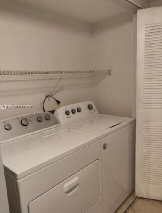 For Rent: $2,250 (3 beds, 2 baths, 1300 Square Feet)