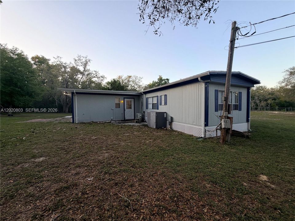 En Venta: $225,000 (4 camas, 2 baños, 1849 Pies cuadrados)