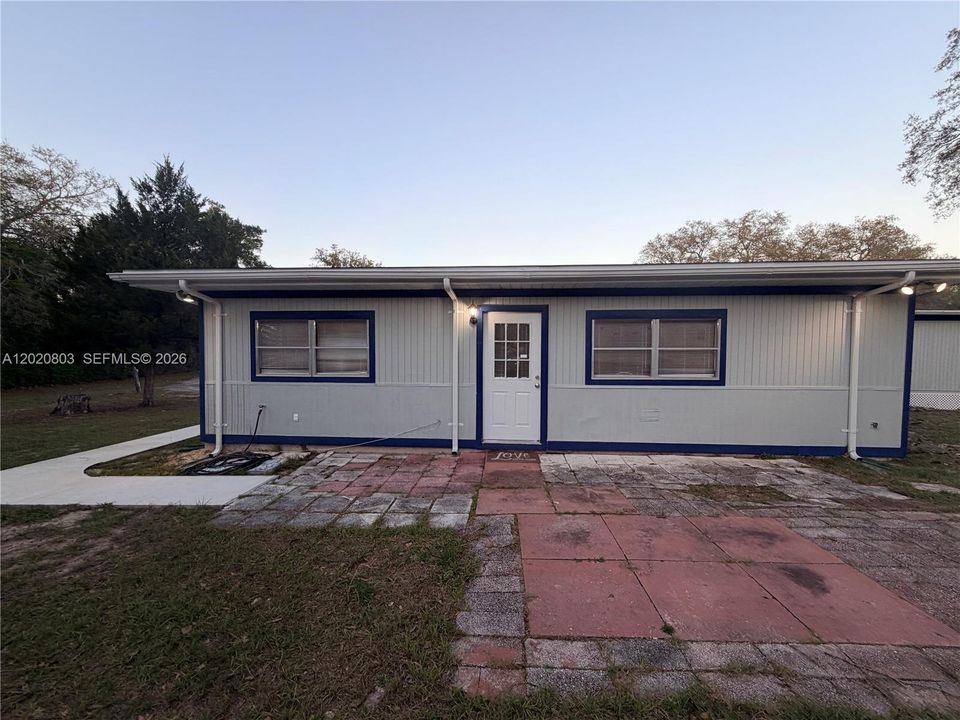 En Venta: $225,000 (4 camas, 2 baños, 1849 Pies cuadrados)