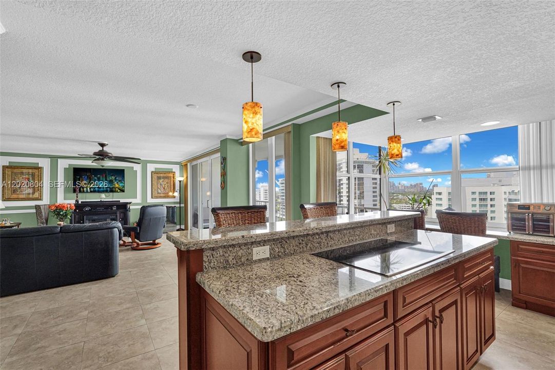 For Sale: $795,000 (2 beds, 2 baths, 1497 Square Feet)