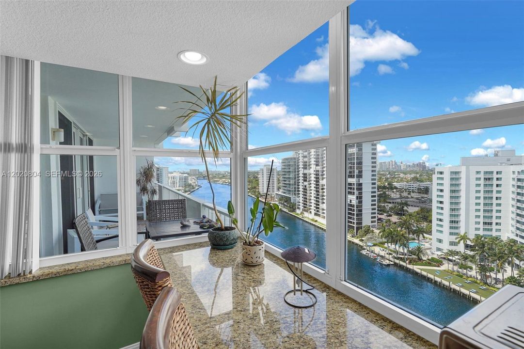 For Sale: $795,000 (2 beds, 2 baths, 1497 Square Feet)