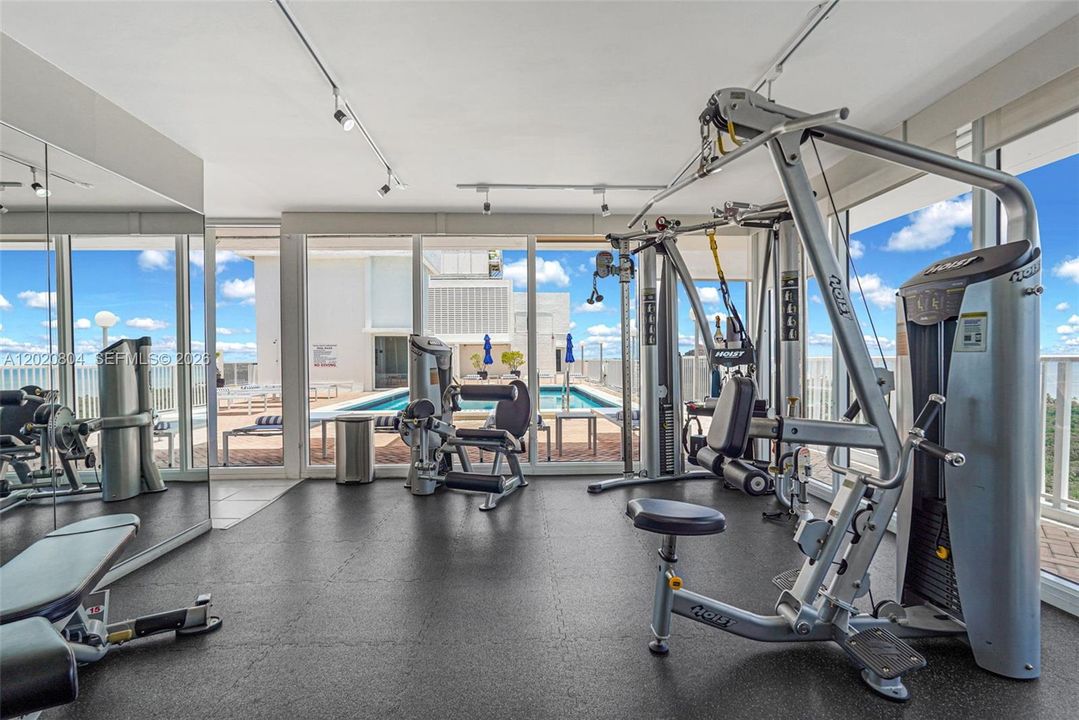 For Sale: $795,000 (2 beds, 2 baths, 1497 Square Feet)