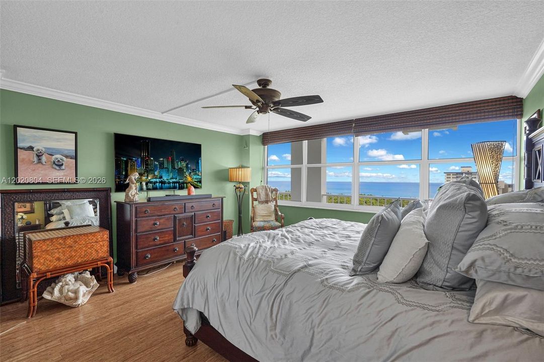 For Sale: $795,000 (2 beds, 2 baths, 1497 Square Feet)