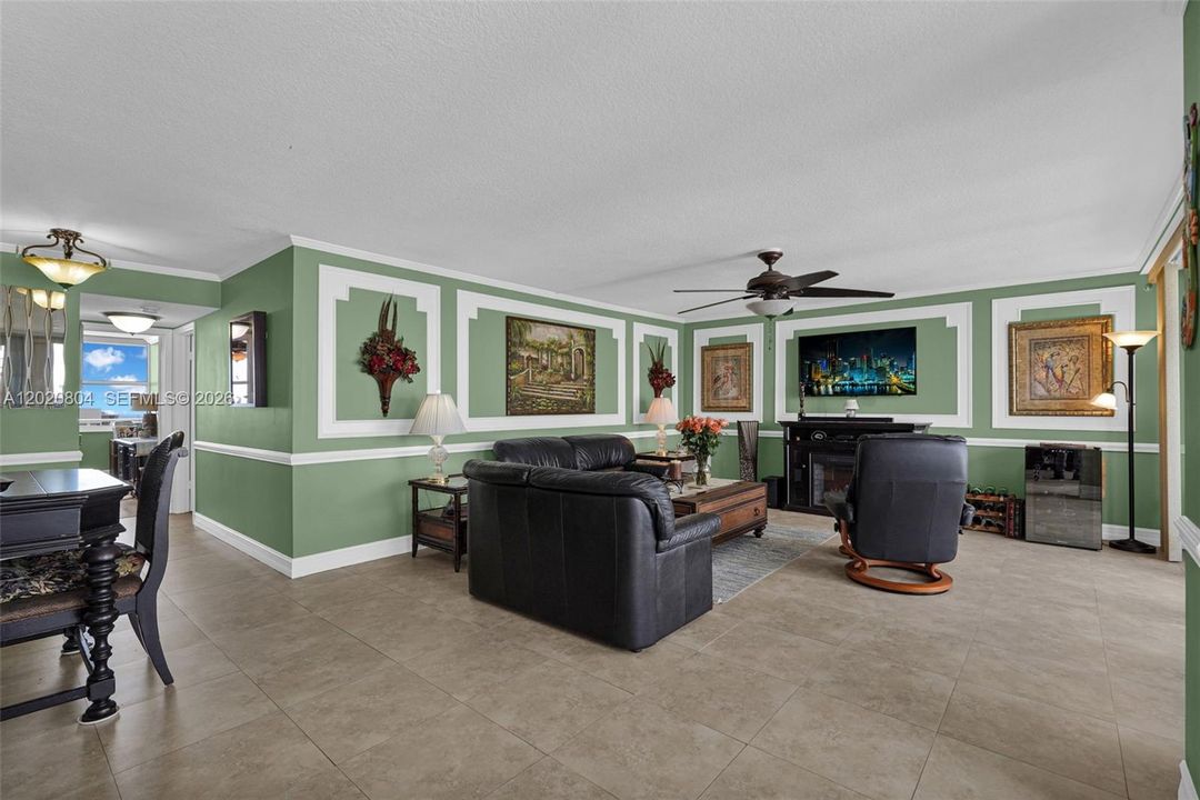 For Sale: $795,000 (2 beds, 2 baths, 1497 Square Feet)