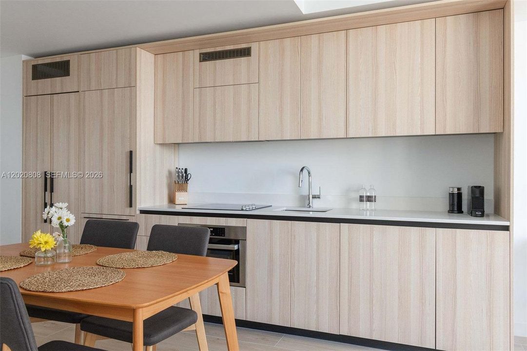 En Venta: $589,000 (1 camas, 1 baños, 527 Pies cuadrados)