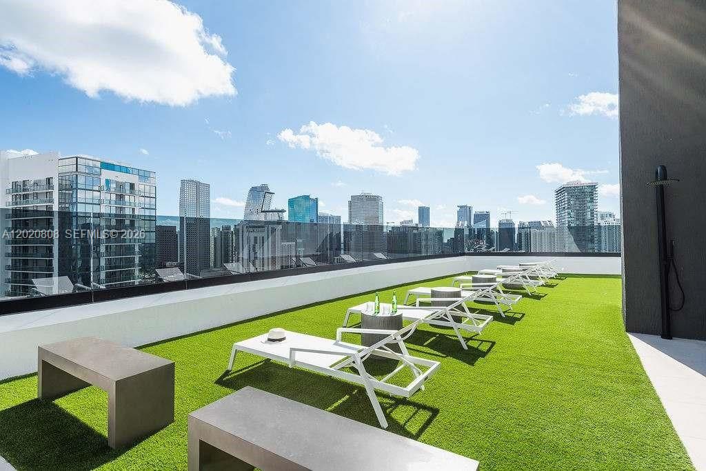 En Venta: $589,000 (1 camas, 1 baños, 527 Pies cuadrados)