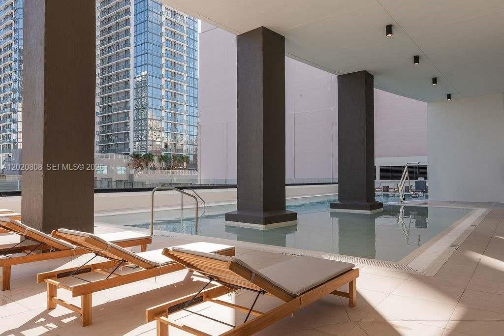 En Venta: $589,000 (1 camas, 1 baños, 527 Pies cuadrados)