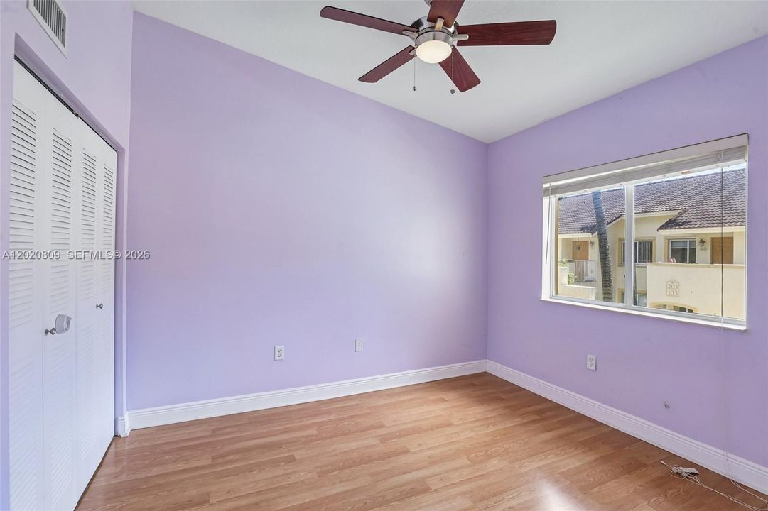 For Sale: $350,000 (3 beds, 2 baths, 1100 Square Feet)