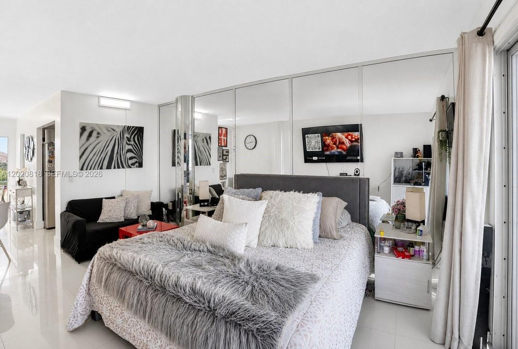 For Sale: $240,000 (0 beds, 1 baths, 445 Square Feet)