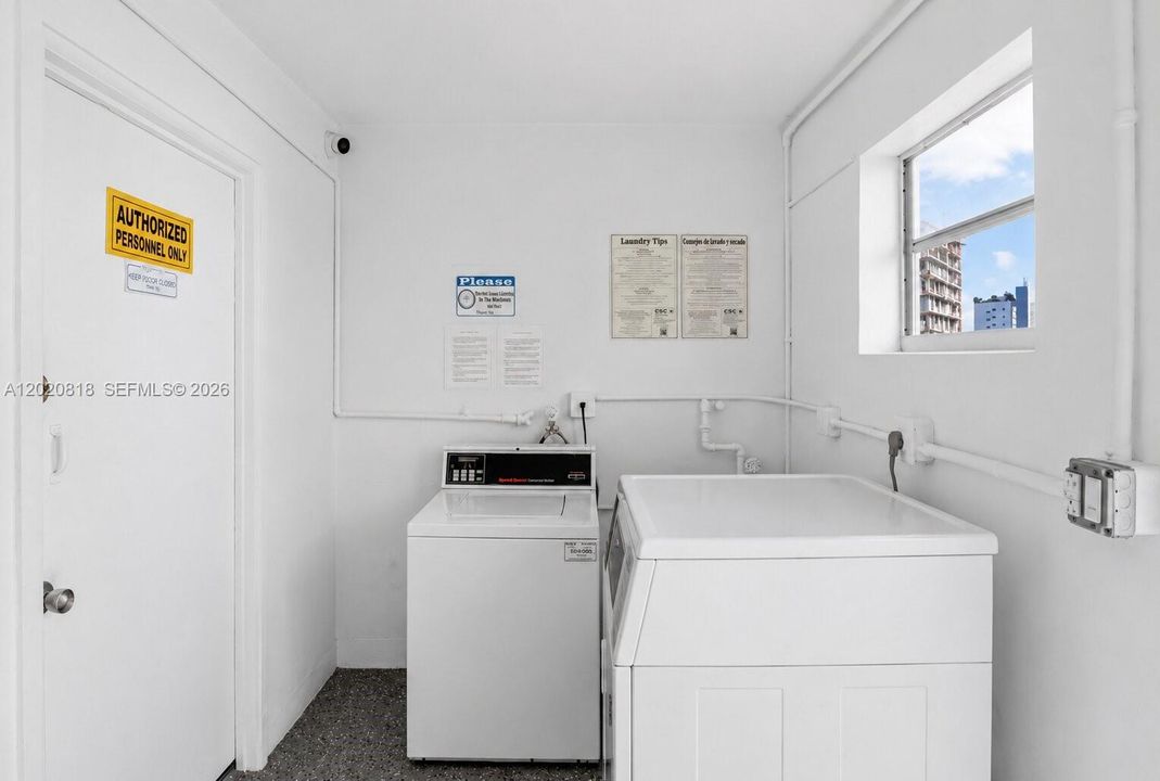 For Sale: $240,000 (0 beds, 1 baths, 445 Square Feet)