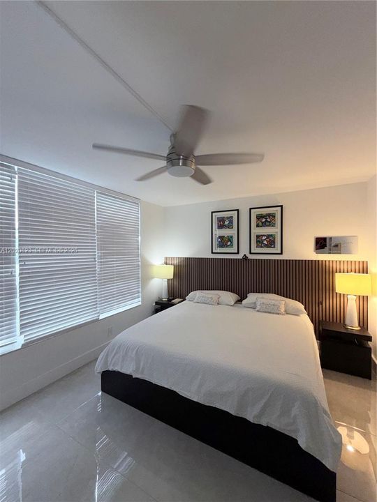 For Sale: $319,000 (2 beds, 2 baths, 1064 Square Feet)