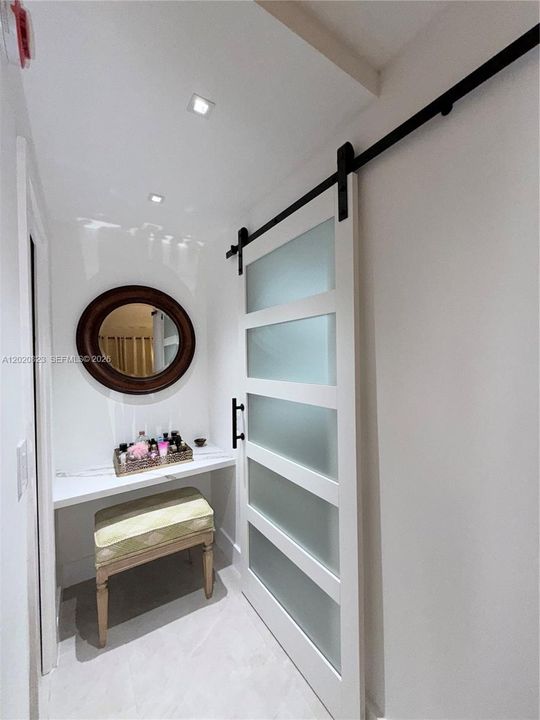 For Sale: $319,000 (2 beds, 2 baths, 1064 Square Feet)