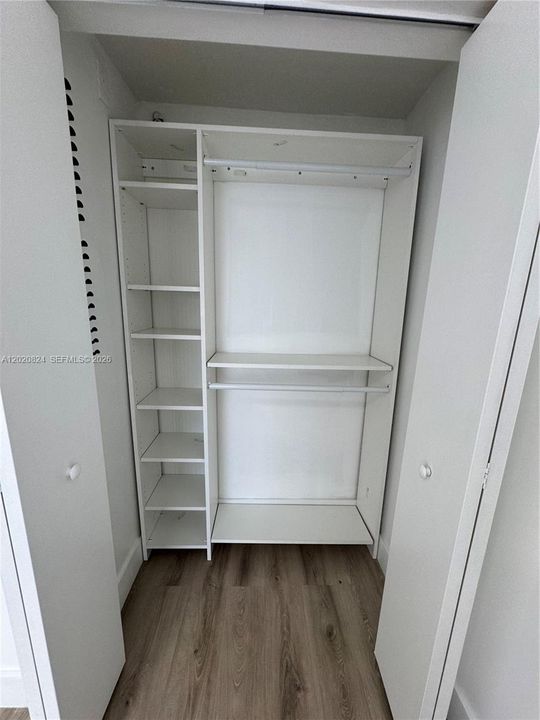 Activo con contrato: $1,600 (1 camas, 1 baños, 1000 Pies cuadrados)